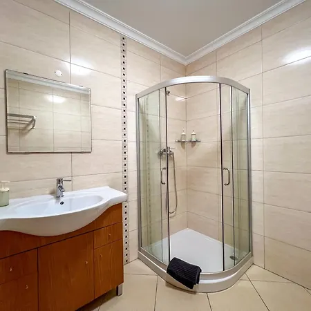 Charming 3-bedroom With Pool In 阿尔布费拉